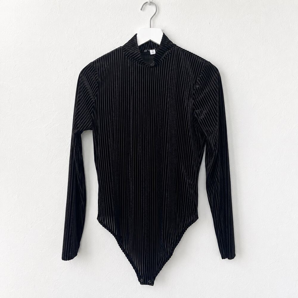 Cara Santana x Nine West Black Ribbed Velvet Mock Neck Bodysuit Medium